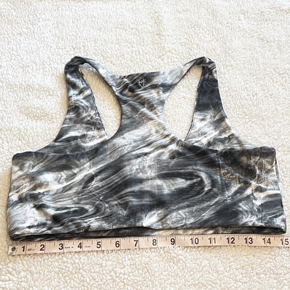 🆕 Betsey Johnson Liquid Swirl racerback sports bra large - Picture 4 of 9